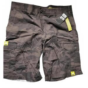 Lee Extreme Motion Brown Camo Cargo Shorts Size 40 Brand New